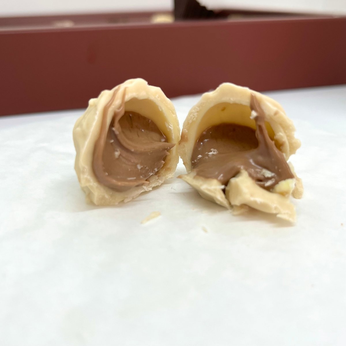 Ema Chocolate Milk and White Chocolate Truffles with Hazelnut Cream Filled - Merry Christmas Box - 250g - TryAladdin