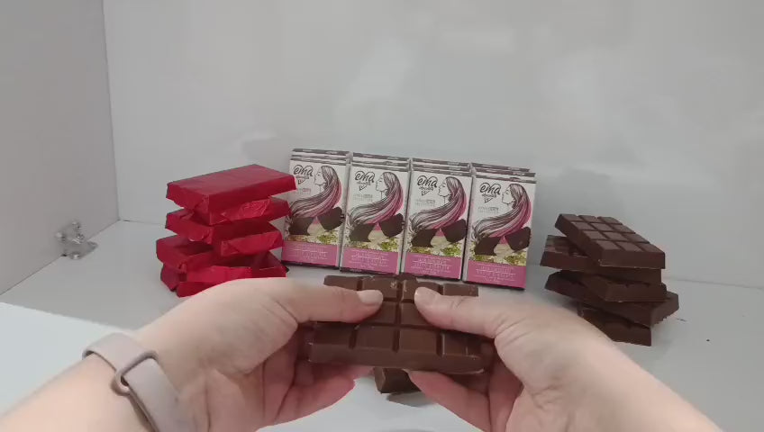 Angel Hair melkchocolade met pistache & suikerspin - 55gr