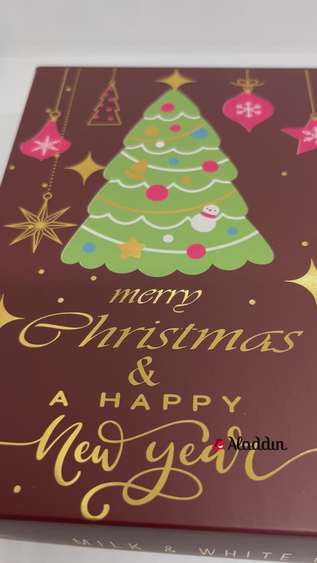 Ema Chocolademelk en Witte Chocoladetruffels met Kokosroom Gevuld - Vrolijk Kerstfeest Doos - 250g